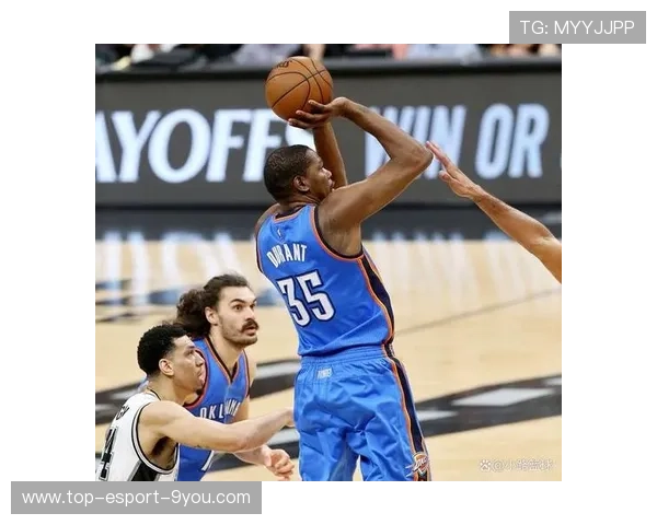 巅峰对决：扬尼斯与杜兰特的绝佳表现！